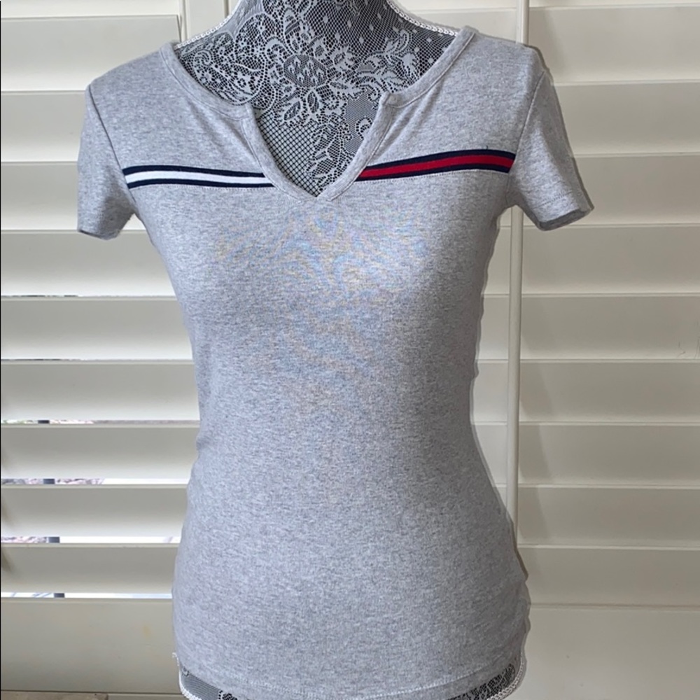 Tommy Hilfiger split v neck short sleeve grey t shirt size xxs